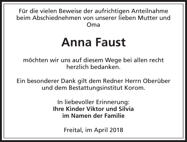 Oma Mit Der Faust
